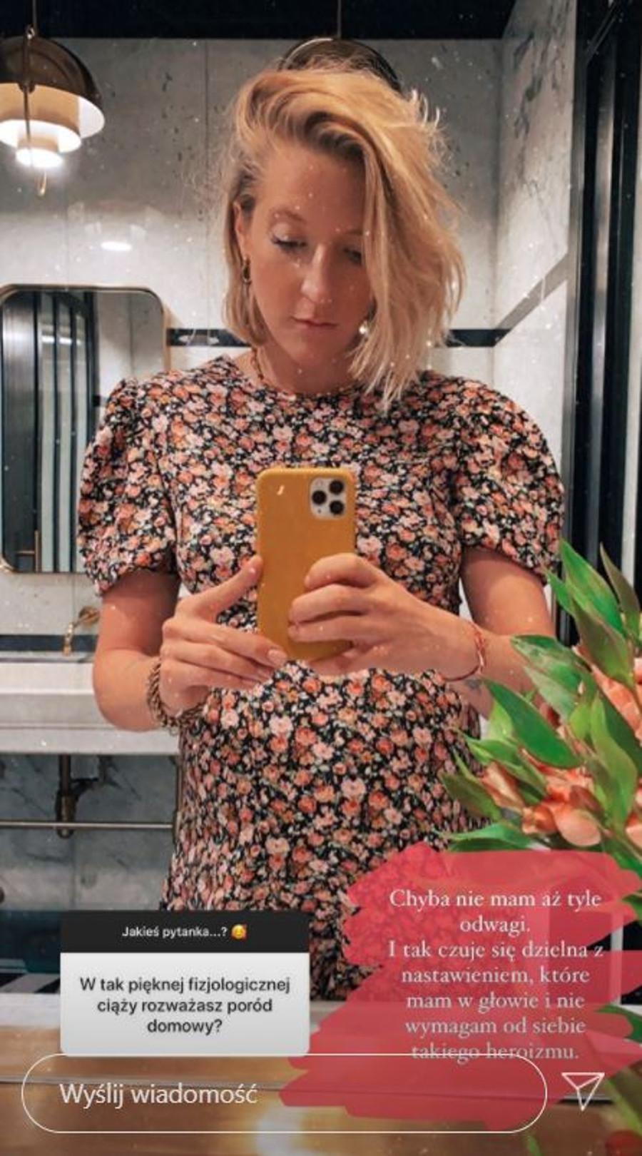 Lara Gessler pisze o porodzie.