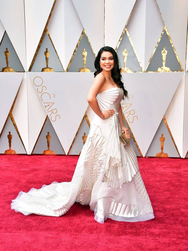 Najpiękniejsze kreacje Oscarów 2017 w kolorze złota, kremu i kości słoniowej