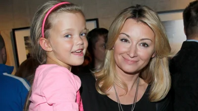 Martyna Wojciechowska na zdjęciu z dorosłą córką. Marysia to kopia mamy