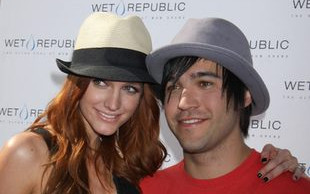 Mały synek Ashlee i Pete’a to prawdziwy słodziak