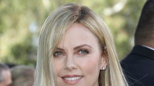 Charlize Theron w sukience od Lanvin (FOTO)