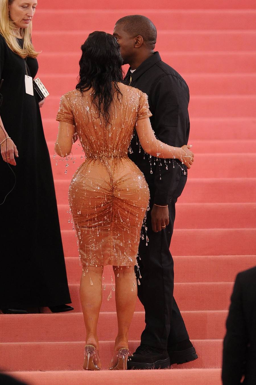 MET GALA 2019: Katy Perry jako żyrandol, Kylie Jenner jak lalka, a Gigi Hadid największą ZAGADKĄ gali (ZDJĘCIA)