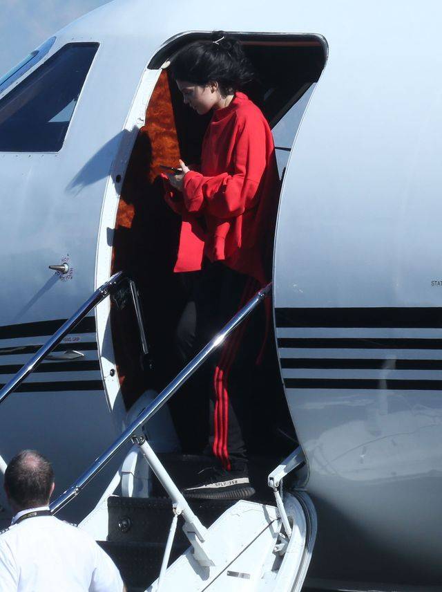 Ale JAK TO?! Kylie Jenner ROZCZOCHRANA? Szykuje się do roli mamy?