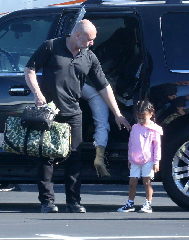 Nori West znów WYGRYWA INTERNETY swoją sceną na ulicy