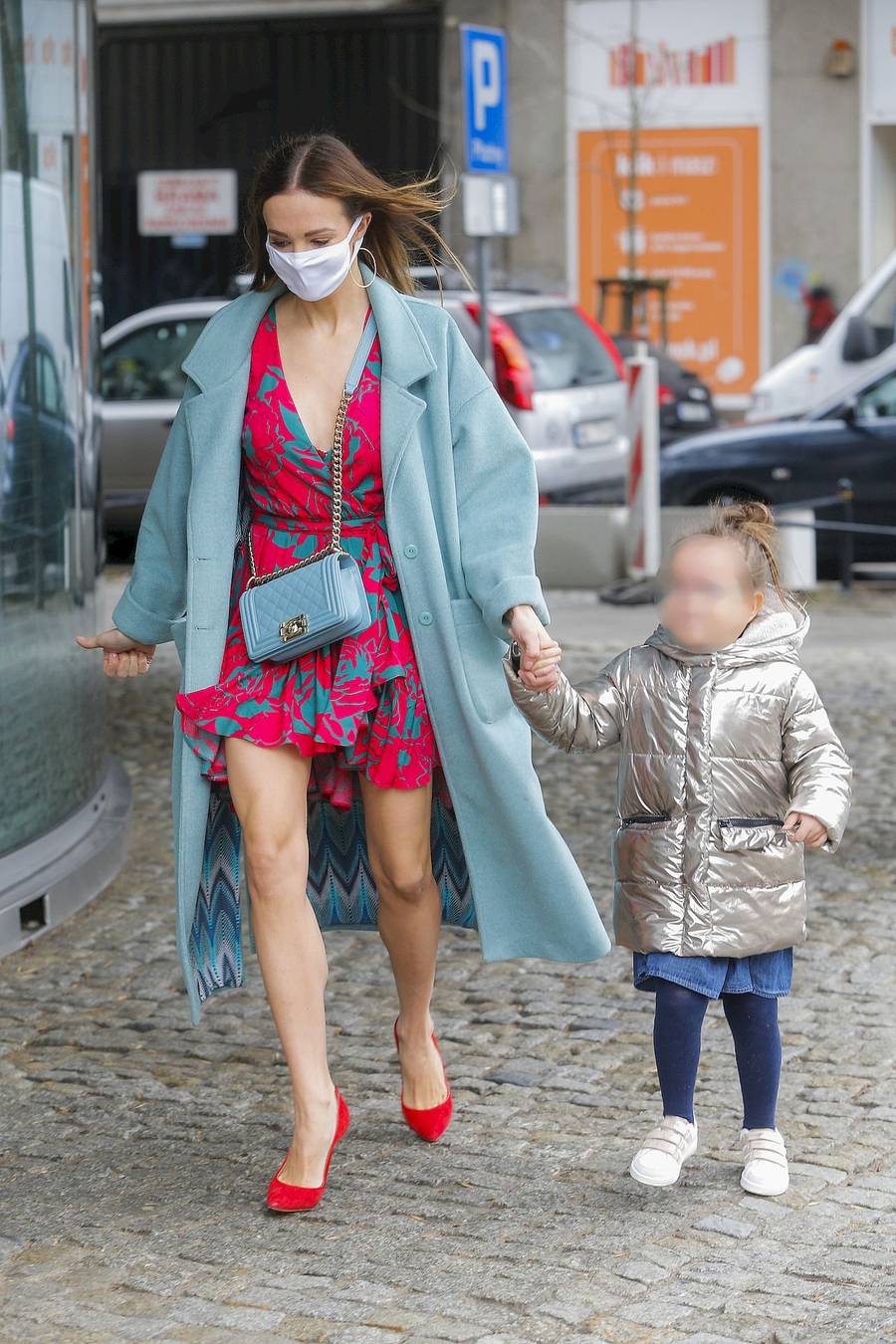 Anna Wendzikowska w sukience mini