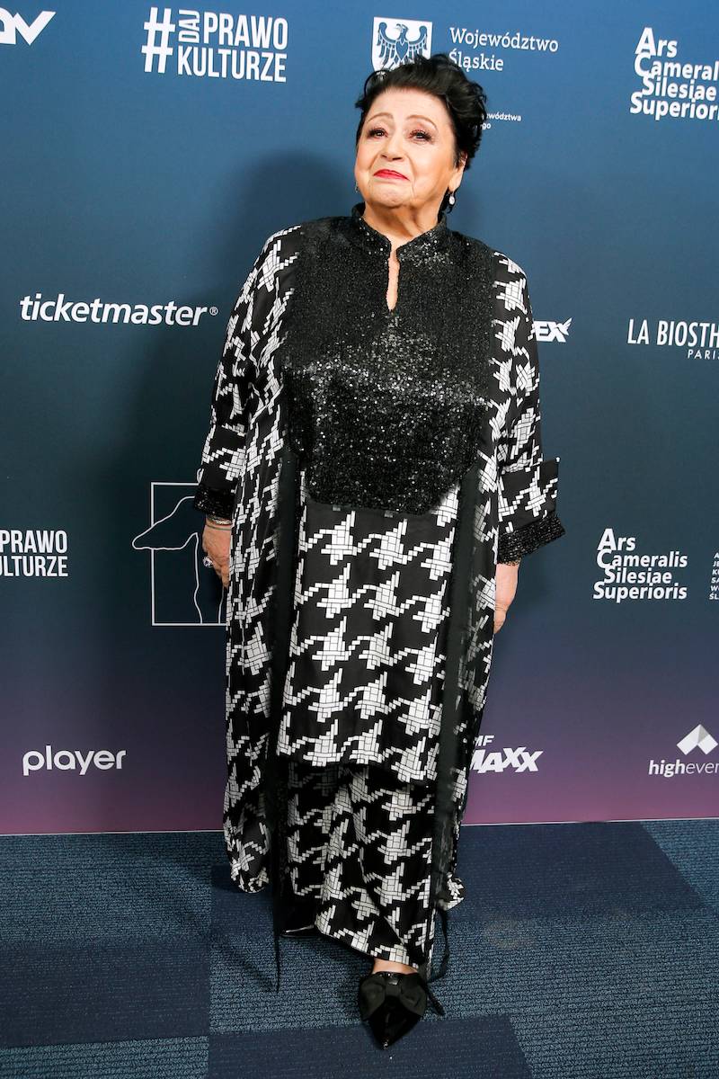 FRYDERYKI 2023. Doda w sukience w klamry, Julia Wieniawa z wycięciami, Sara James w czerwonych włosach