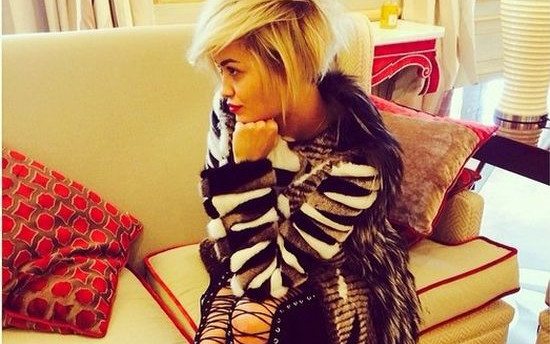 Krótkie włosy gwiazd