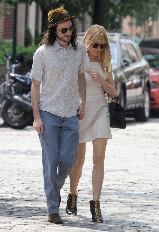 Zakochani Sienna Miller i Tom Sturridge
