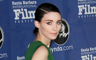 Rooney Mara potrafi się jednak uśmiechać (FOTO)