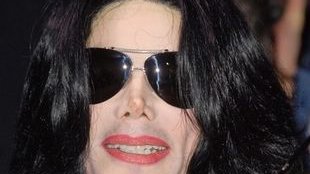 Michael Jackson chce chóru podczas występów