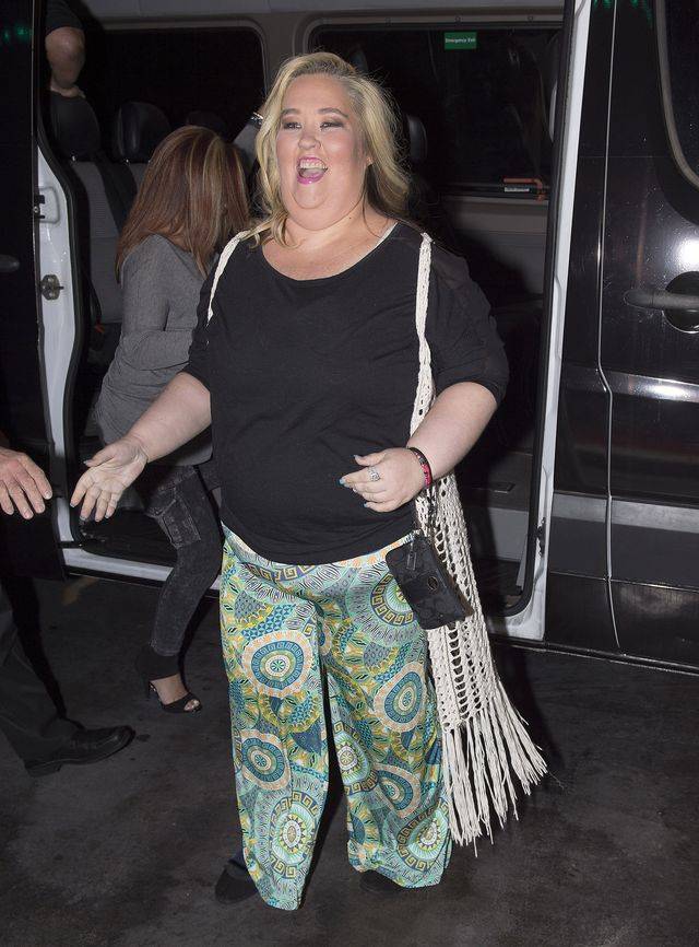 Piersi mamy June po schudnięciu 90 kg są w STRASZNYM STANIE