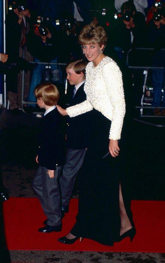 Wyszło na JAW, co księżna Diana robiła w dniu ROZWODU! Poczuła się wolna