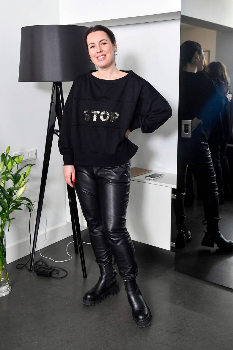 Pokaz nowej kolekcji Doroty Goldpoint: Beata Tadla w zaskakującej fryzurze, Olga Bończyk, Ewa Pacuła