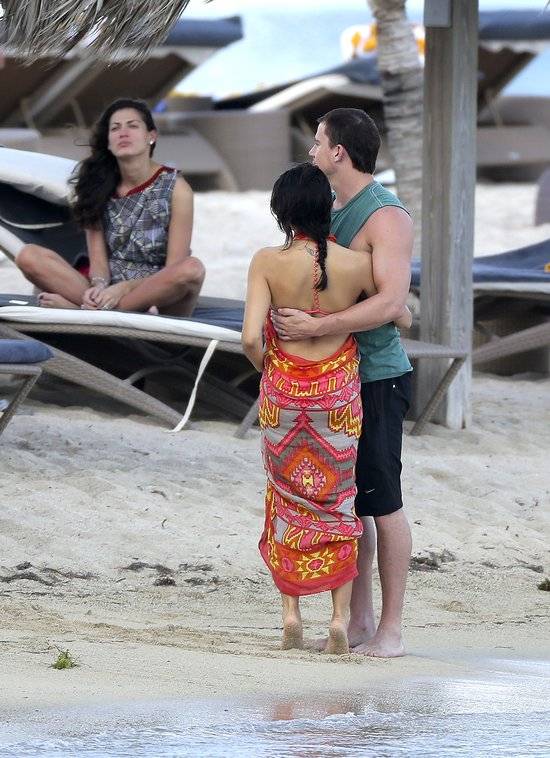 Channing Tatuum i ciężarna Jenna Dewan na plaży