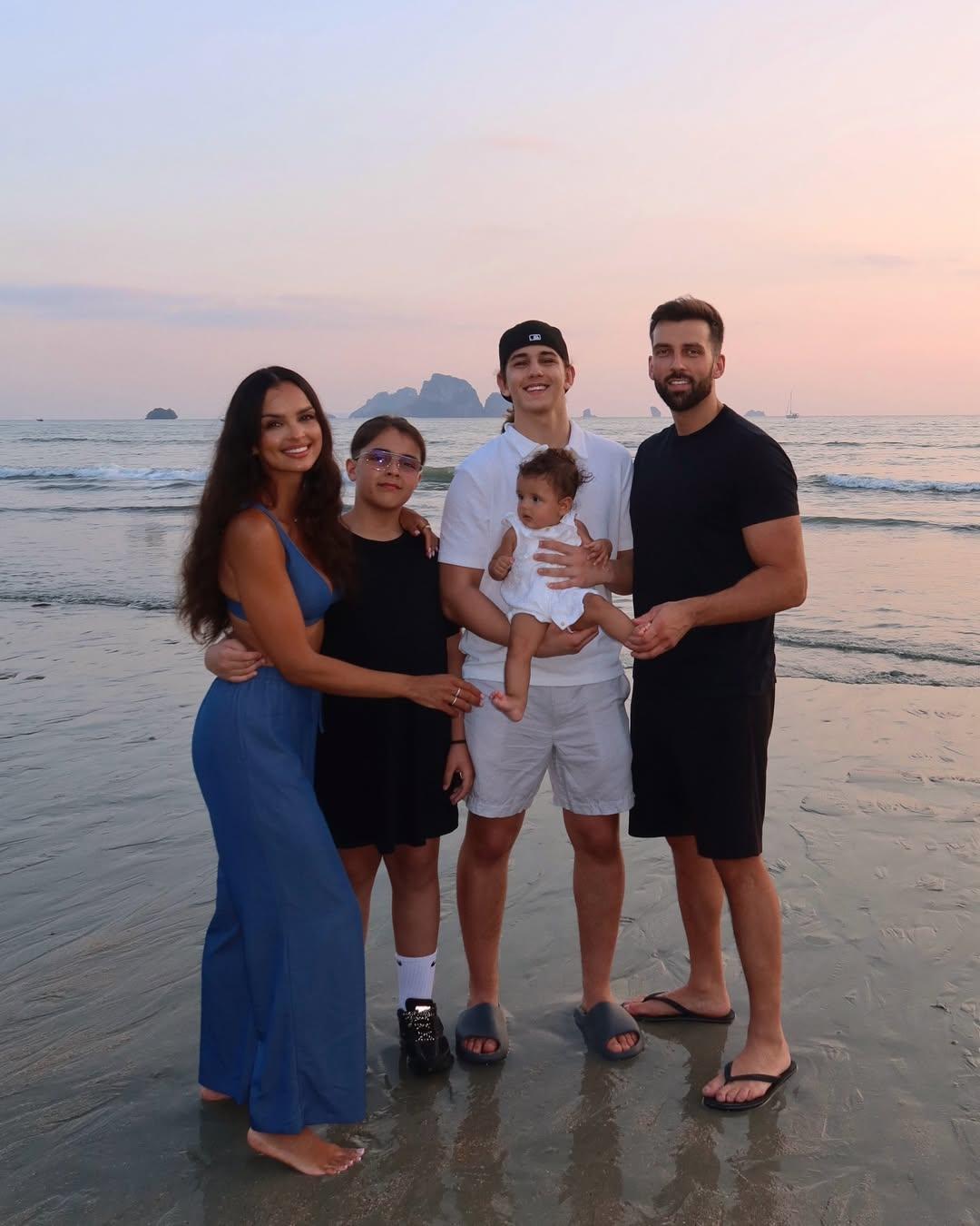 Klaudia El Dursi z rodziną na wakacjach, fot. Instagram