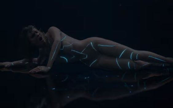 Naga Taylor Swift w klipie do Ready For It?