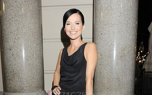 Czyje to seksowne plecy? (FOTO)