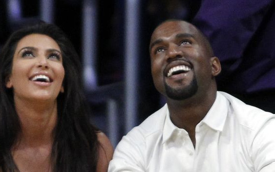 Zaślepiony miłością do Kim Kanye podpisał dokument, który teraz go ZNISZCZY