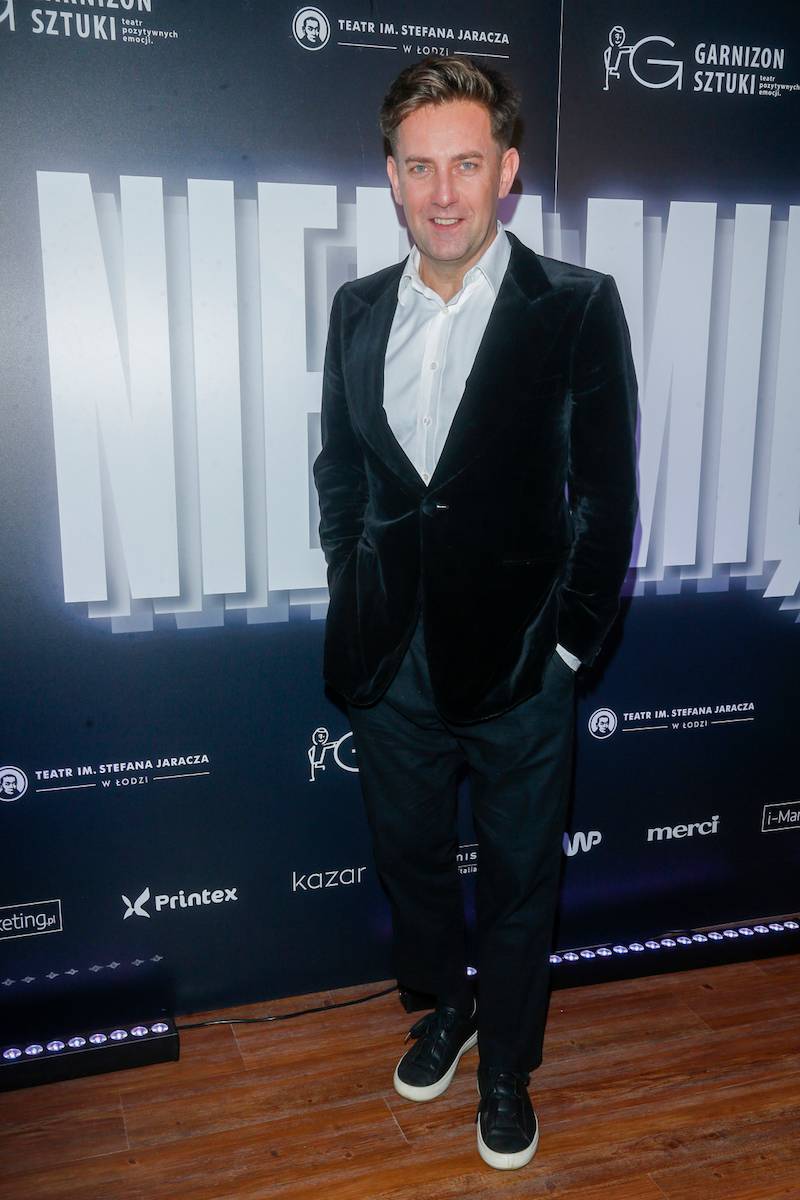 Premiera spektaklu “Niepamięć”. Dawno niewidziana Sasha Strunin z partnerem, Edyta Olszówka…