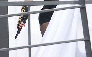 Lady Gaga szaleje na próbach (FOTO)