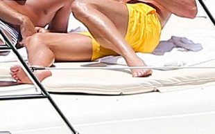 Christiano Ronaldo odpoczywa na jachcie (FOTO)