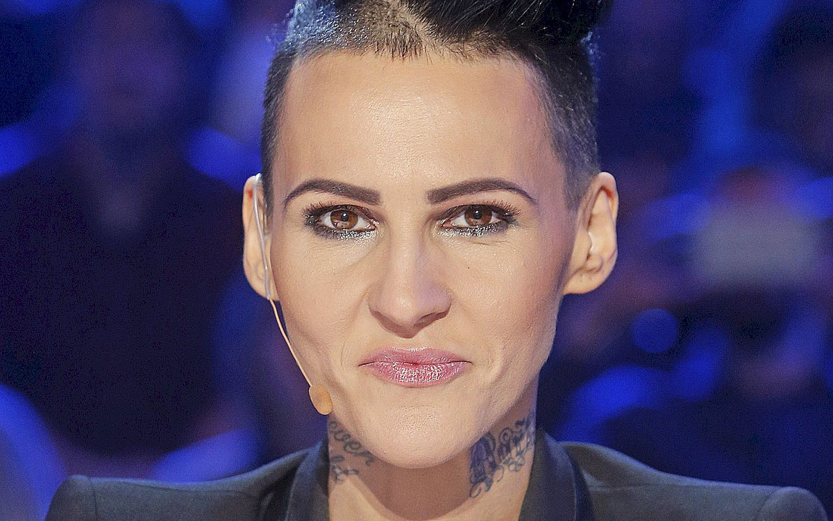 Która fryzura Agnieszki Chylińskiej podoba Ci się najbardziej?