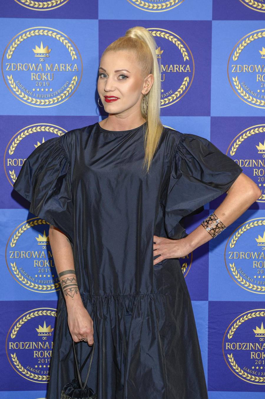 Gala Zdrowa i Rodzinna Marka Roku 2019: Zosia Ślotała z narzeczonym, Chodakowska z drogą torebką, Edyta Herbuś…