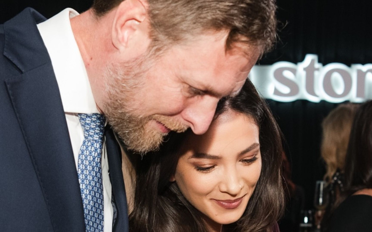 Oskarżony o przemoc domową książę wziął ślub! To jej przysięgał w cieniu wielkiego skandalu