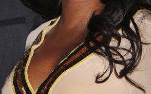 Melanie Brown wystąpi topless w burlesce (FOTO)