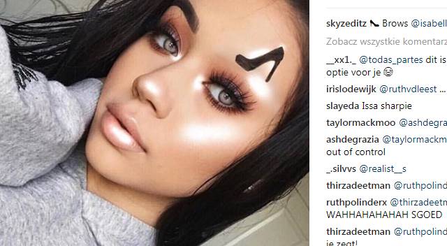Szokująca moda na Instagramie. Zamiast brwi mają…