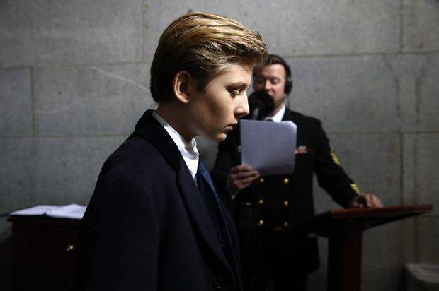 Dlaczego Barron Trump zachowuje się tak dziwnie? Chłopczyk jest ciężko chory?