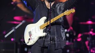 Grzegorz Skawiński nagrywa solową płytę