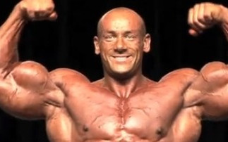 Robert Burneika: Jem co trzy godziny