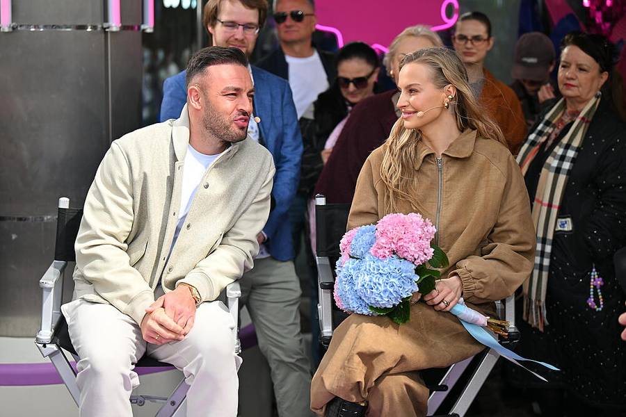 Karolina Pisarek olśniewa przed studiem "DDTVN"