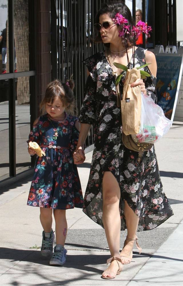 WOW! Córka Jenny i Channinga jest podobna do MAMY. Śliczna dziewczynka!