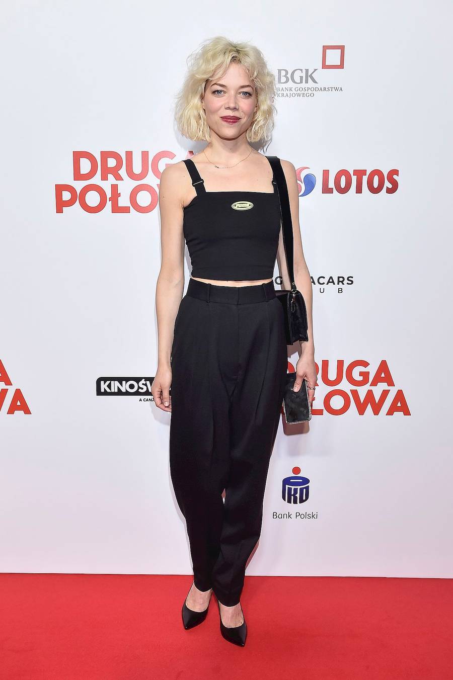 Gwiazdy wracają na ścianki! Joanna Kuberska, Pazurowie i inni na premierze filmu “Druga połowa” (ZDJĘCIA)