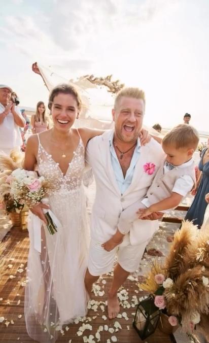 Tomek Jakubiak z rodziną, fot. Instagram