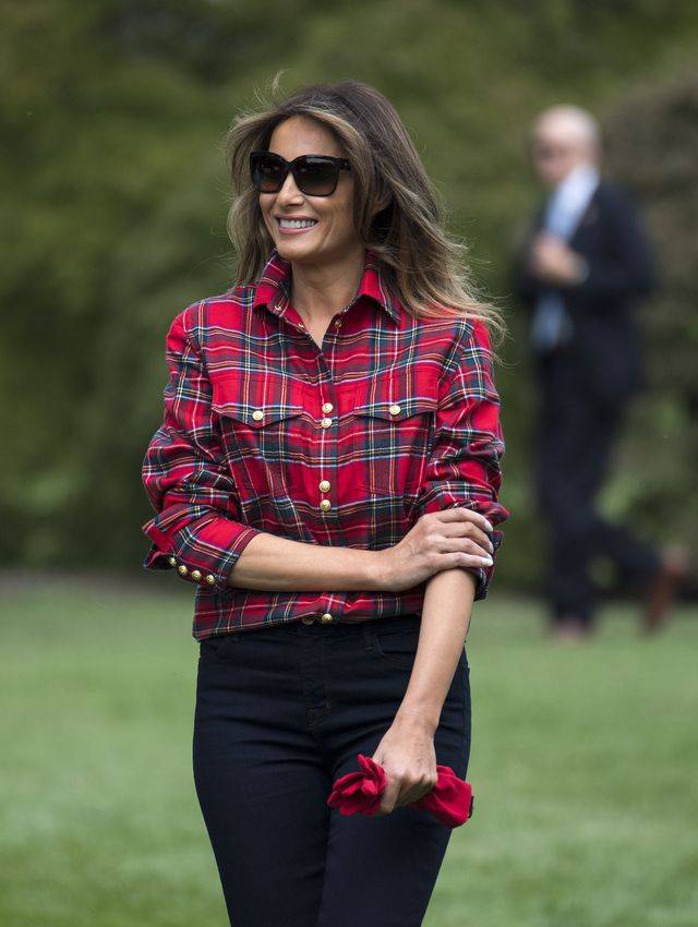 Melania Trump pracuje w ogrodzie, a wszyscy patrzą na jej BUTY
