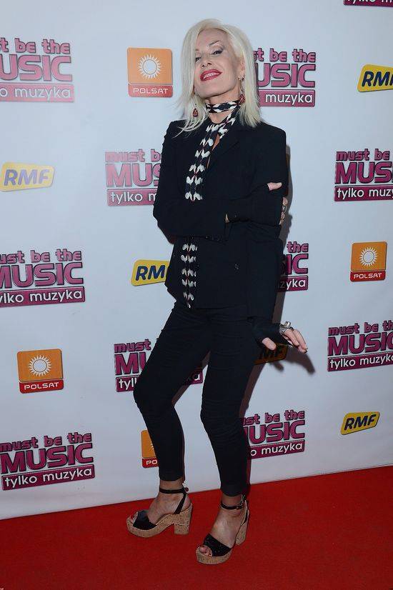 Stylizacje Kory z planu Must Be The Music