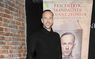 Nergal spotyka się z nową dziewczyną