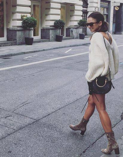 Oto NAJLEPSZE stylizacje Anny Lewandowskiej!