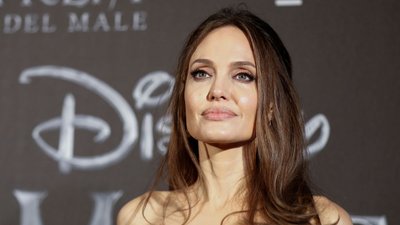 Nie zgadniecie, z kim randkuje Angelina Jolie