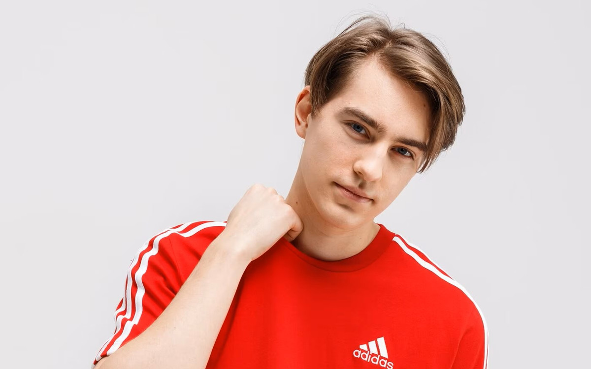 Bawełna idealna na upały, zobacz propozycje markowych T-shirtów z dobrym składem