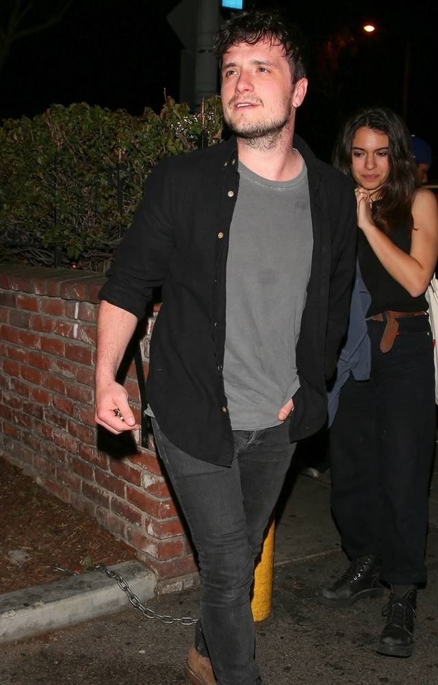 Gorąca randka Josha Hutersona z piękną hiszpanką