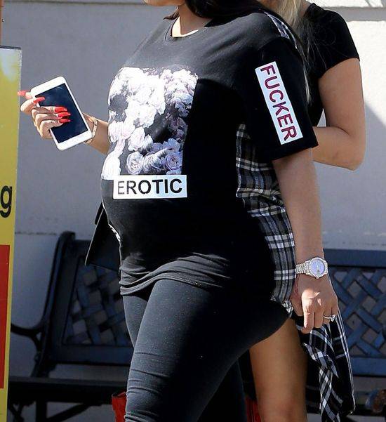 Tydzień po porodzie na Snapie Blac Chyny pojawiło się jej wyuzdane zdjęcie