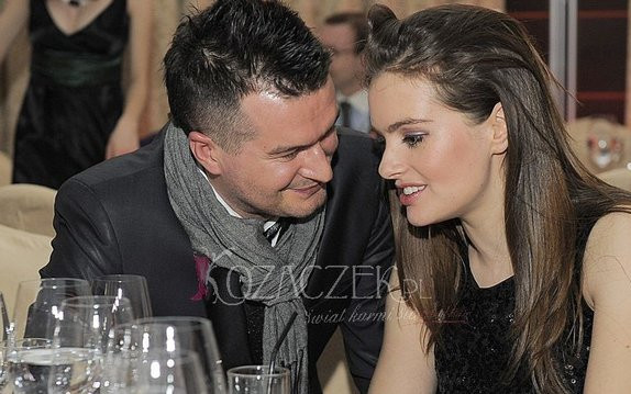 Maria Niklińska roztacza swe wdzięki (FOTO)