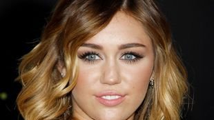 Miley Cyrus i jej nowy pupil (FOTO)