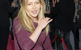 Czyj to brzuszek? (FOTO)