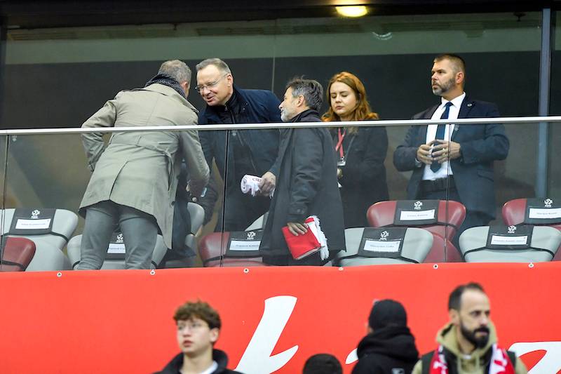 Mecz Polska – Chorwacja. Zabrakło Anny Lewandowskiej, ale jest za to siostra i mama Roberta