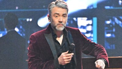 Kuba Badach ledwo trzymał się na nogach na scenie. Wszystko na oczach fanów